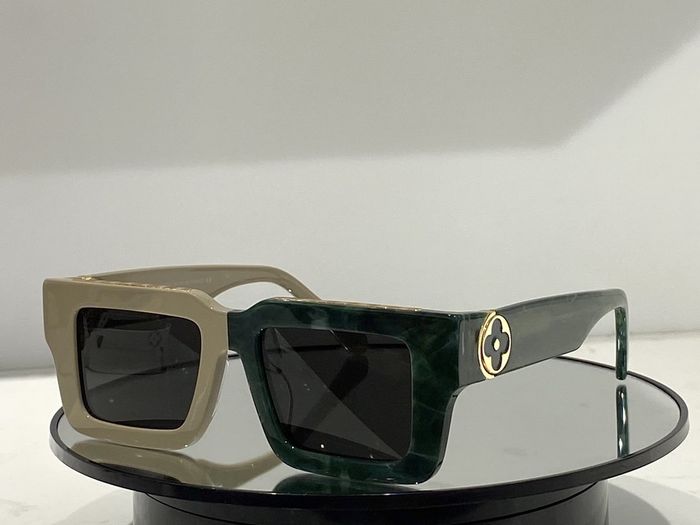 Louis Vuitton Sunglasses Top Quality LVS00704